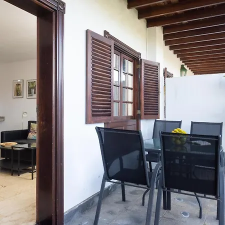 Apartment With Private Garden Puerto de la Cruz (Tenerife)